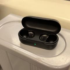 Sony earphone case, as reported to iLost