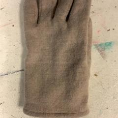Glove, as reported by Artis using iLost