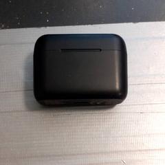 Earpods Zwart, ha sido reportado por Qbuzz servicepunt  Emmen con iLost