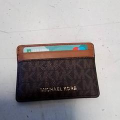 Peněženky, jak nahlášeno Hermes Eindhoven pomocí iLost