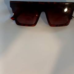 Sonnenbrille, gemeldet von Arriva Limburg Noord über iLost