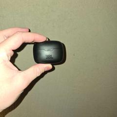 Audífonos, ha sido reportado por Van der Valk Hotel Assen con iLost