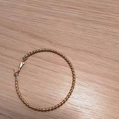 イヤリング Goudkleurig がiLostで Qbuzz Fryslân によって報告されました