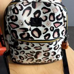 حقائب حمل وحقائب اليد، كما تم الإبلاغ عنه بواسطة Transdev Hoeksche Waard Goeree Overflakkee عبر iLost