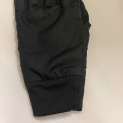 Luvas, como reportado por IKEA鶴浜 utilizando o iLost