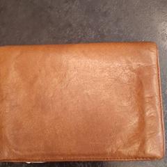 Etui, zoals gemeld door Rotterdam The Hague Airport met iLost