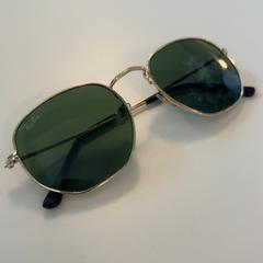 Sonnenbrille, gemeldet von Fenix über iLost