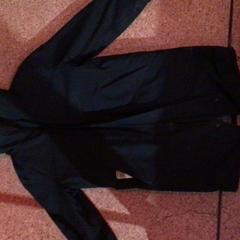 Jas zwart zwart zwart, come riportato da De Heeren van Aemstel utilizzando iLost