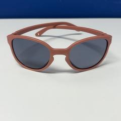 サングラス plastic roze/oranje がiLostで IKEA Amsterdam によって報告されました