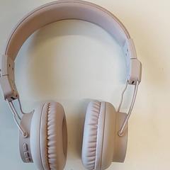 İLost kullanarak Centraal magazijn tarafından bildirildiği gibi Kulaklıklar roze