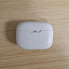 JBL Oordopjes، كما تم الإبلاغ عنه بواسطة Pathé Leeuwarden عبر iLost