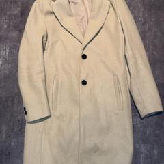 Dzseki Zara beige, amint azt Van der Valk Hotel Haarlem az iLost segítségével jelentette.