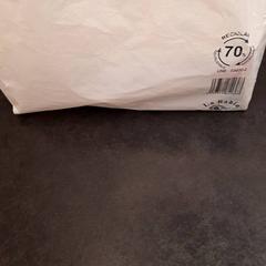 Igelitová taška, jak nahlášeno Rotterdam The Hague Airport pomocí iLost