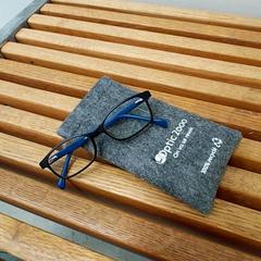 İLost kullanarak IKEA Mulhouse tarafından bildirildiği gibi Gözlük Noir et bleu