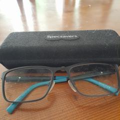 Specsavers Bril Groen, ha sido reportado a iLost