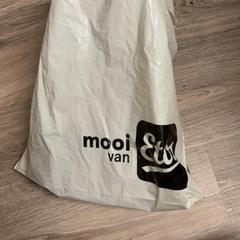 Etos tas, as reported by Pathé Schouwburgplein using iLost