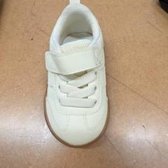 İLost kullanarak IKEA Hasselt tarafından bildirildiği gibi Bebek ayakkabıları