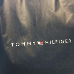 Purchase tommy hilfiger, segons ha informat Designer Outlet Roermond mitjançant iLost