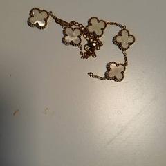 Collier Goud, a été signalé par Van der Valk Hotel Tiel utilisant iLost