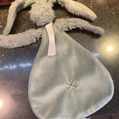 Dotje, gisa salatu by Pathé Nijmegen iLost erabiliz