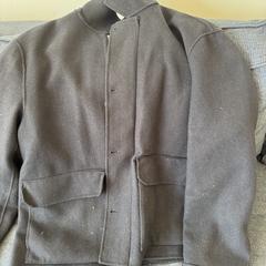 Black coat Massimo Dutti, jak bylo nahlášeno na iLost