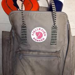 Sac à dos, a été signalé par Qbuzz DMG utilisant iLost