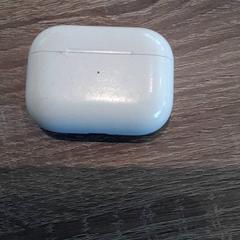 Oortjes case Leeg, como reportado por EBS Tramplein utilizando o iLost