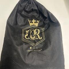 Voltas zwart - karmelieten school, segundo informou Regio Oost-Vlaanderen usando iLost