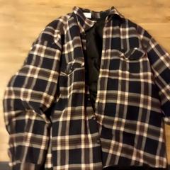 ジャケット がiLostで Arriva Limburg Noord によって報告されました