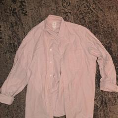 Hemden & Bluse Roze, gemeldet von Van der Valk Rotterdam Blijdorp über iLost