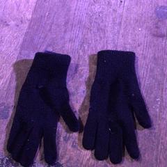 Handschoenen, zoals gemeld door De Heeren van Aemstel met iLost