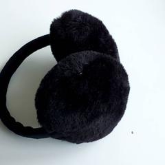 Kleding - Oorverwarmers zwart, som rapportert av Centraal magazijn ved bruk av iLost