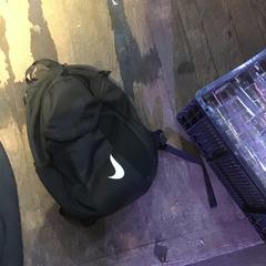 Rugzak، كما تم الإبلاغ عنه بواسطة De Heeren van Aemstel عبر iLost