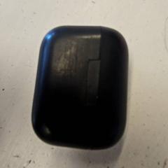 İLost kullanarak GVB tarafından bildirildiği gibi Kulaklık kılıfı