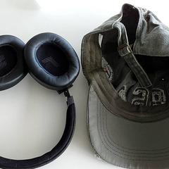 Électronique - Hoofdtelefoon & pet, a été signalé par Centraal magazijn utilisant iLost