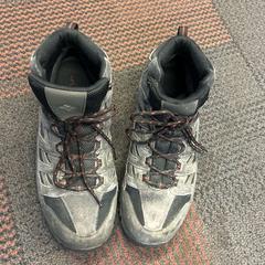 Chaussures de travail, a été signalé par Amsterdam ID Aparthotel utilisant iLost