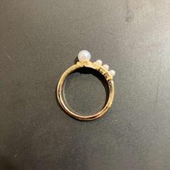 ペンダント kleine ring met bolletjes がiLostで Gemeente Ermelo によって報告されました