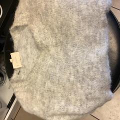 Brusa Gray wool, segons ha informat MEININGER Hotel Brussels City Center mitjançant iLost