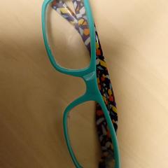 Glasses, gemeldet von Mövenpick Hotel Amsterdam City Centre über iLost