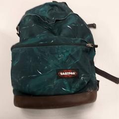 Mochila, segundo informou Regio West-Vlaanderen usando iLost