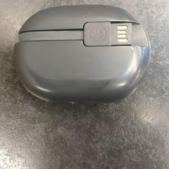 Leeg doosje oortjes, jak nahlášeno Rotterdam The Hague Airport pomocí iLost