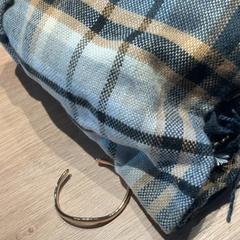 Schal & Armband bufanda, gemeldet von MEININGER Hotel Barcelona Fira Gran Via über iLost