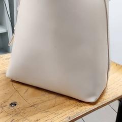 İLost kullanarak Regio Antwerpen - Brussel tarafından bildirildiği gibi Çanta - handtas