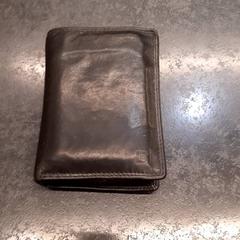 Portemonnee, zoals gemeld door Rotterdam The Hague Airport met iLost