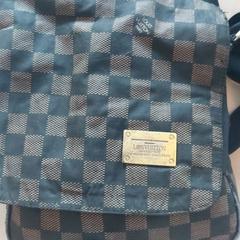 Saco, como reportado por Blauwnet Zwolle utilizando o iLost