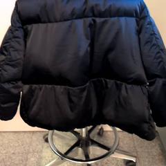 Jacket Zwart, as reported by Eindhoven Airport using iLost