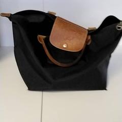 Handtasche Zwart met bruin, gemeldet von Regio Antwerpen - Brussel über iLost