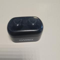 Earpods, gemeldet von Breda University of Applied Sciences Mgr. Hopmansstraat über iLost