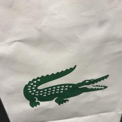 Purchase lacoste, zoals gemeld door Designer Outlet Roermond met iLost
