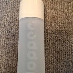 Flasche, Dopper & Wasserflasche, gemeldet von Breda University of Applied Sciences Mgr. Hopmansstraat über iLost